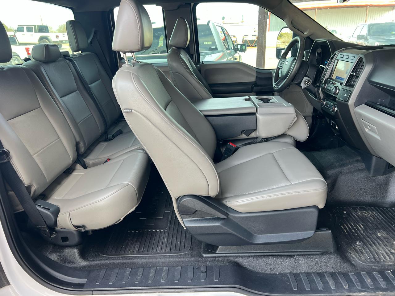 Ford F-250 SD XL SuperCab Long Bed 4WD 2022