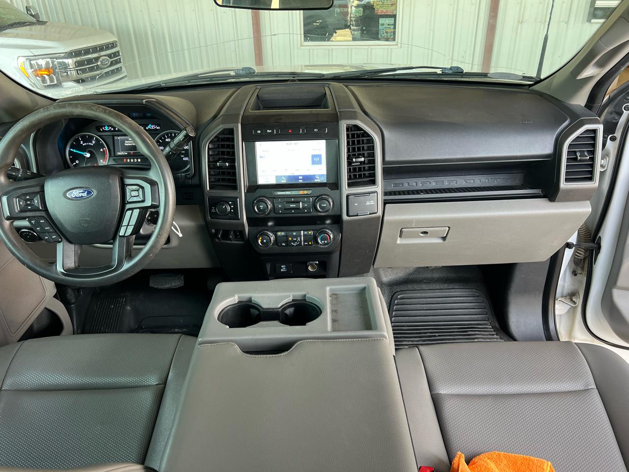 Ford F-250 SD XL SuperCab Long Bed 4WD 2022