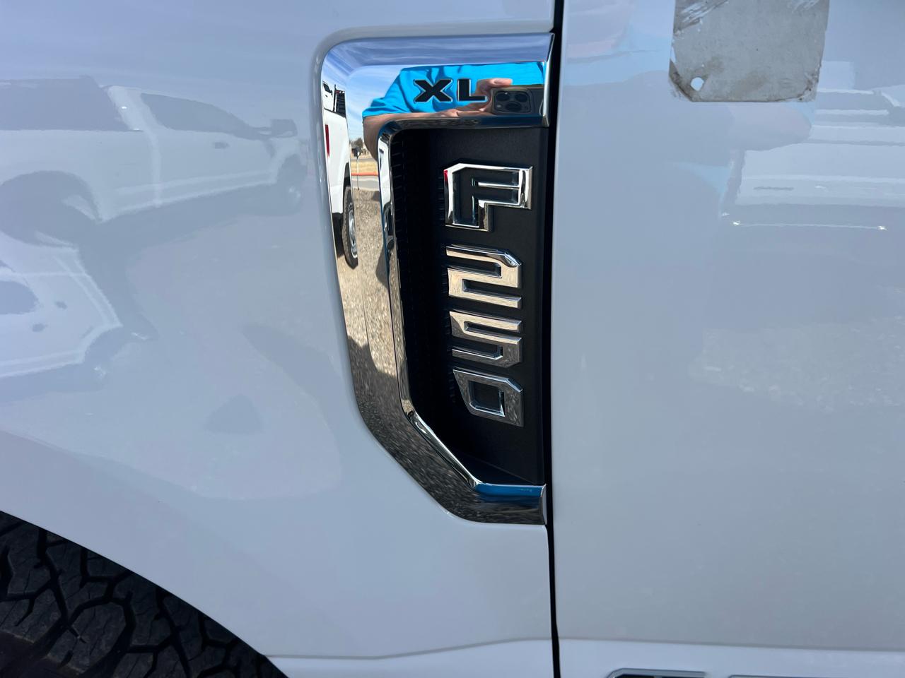 Ford F-250 SD XL Crew Cab Long Bed 4WD 2022