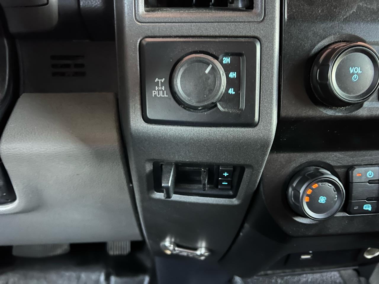 Ford F-250 SD XL Crew Cab Long Bed 4WD 2022