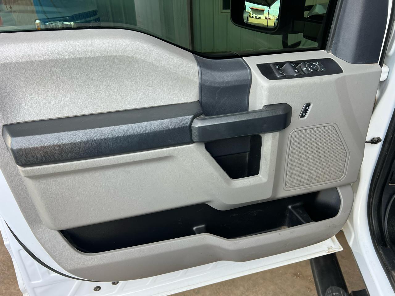 Ford F-250 SD XL Crew Cab Long Bed 4WD 2022