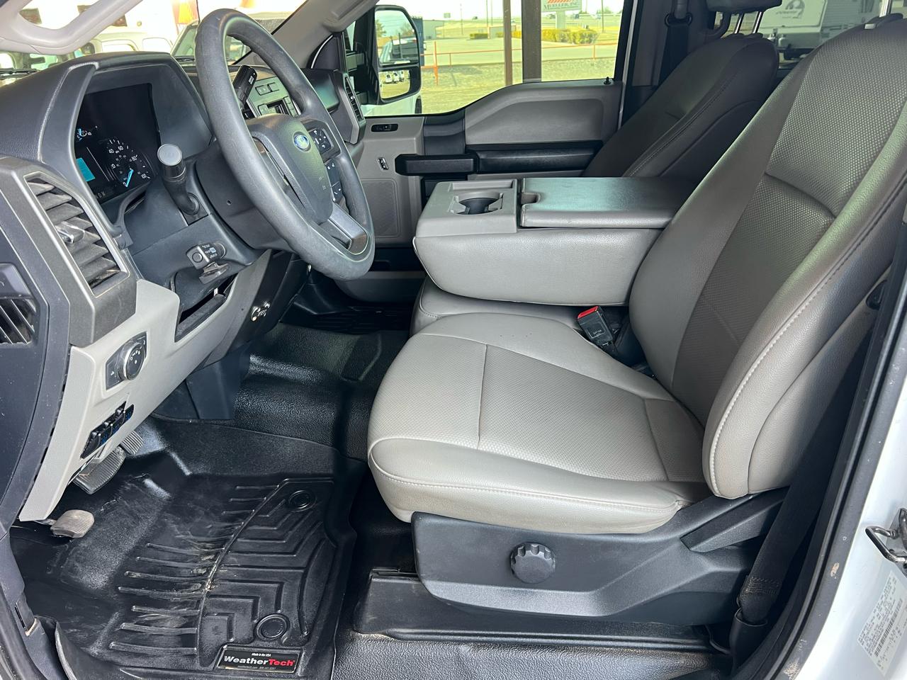 Ford F-250 SD XL Crew Cab Long Bed 4WD 2022