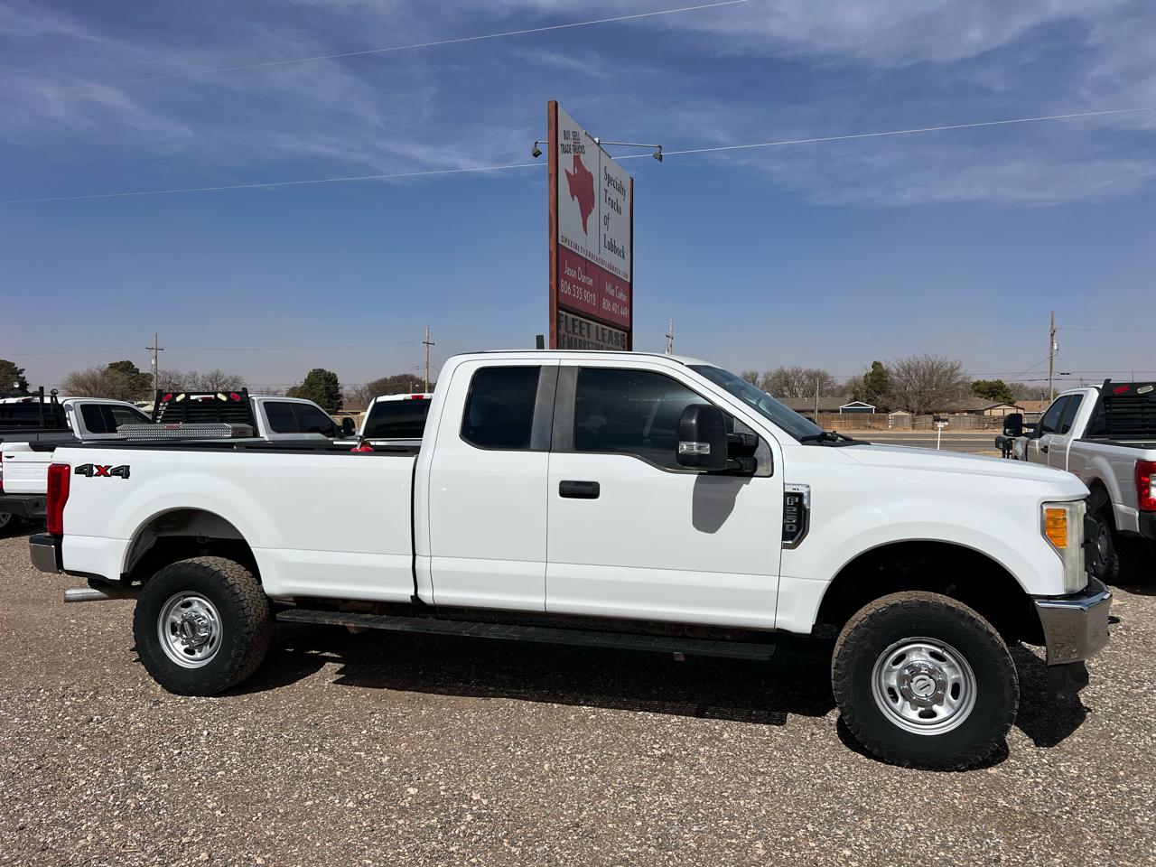 Ford F-250 SD XL SuperCab 4WD 2017