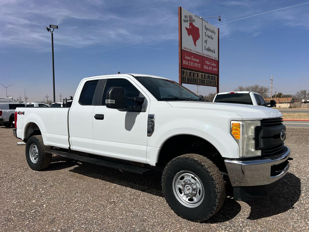 Ford F-250 SD XL SuperCab 4WD 2017