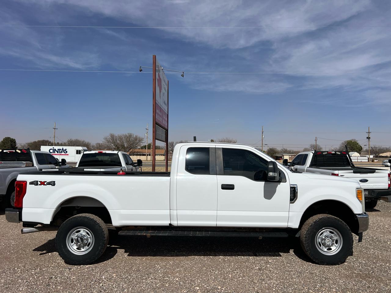 Ford F-250 SD XL SuperCab 4WD 2017