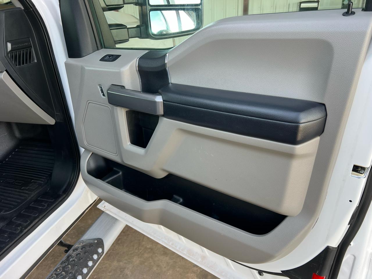 Ford F-250 SD XLT SuperCab 4WD 2018