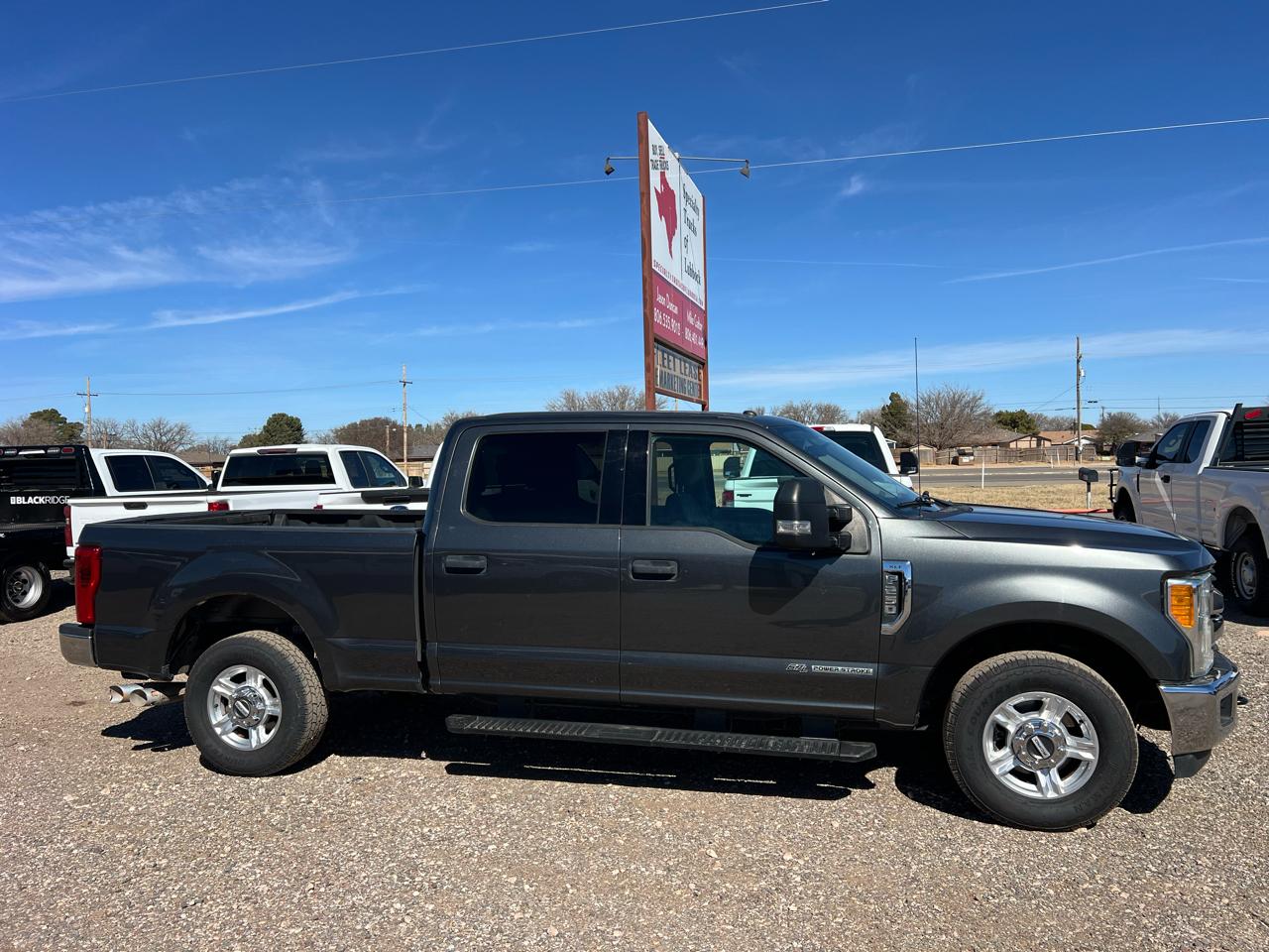 2017 Ford F-250 SD XLT Crew Cab 2WD