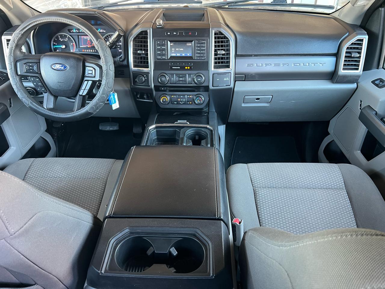 Ford F-250 SD XLT Crew Cab 2WD 2017