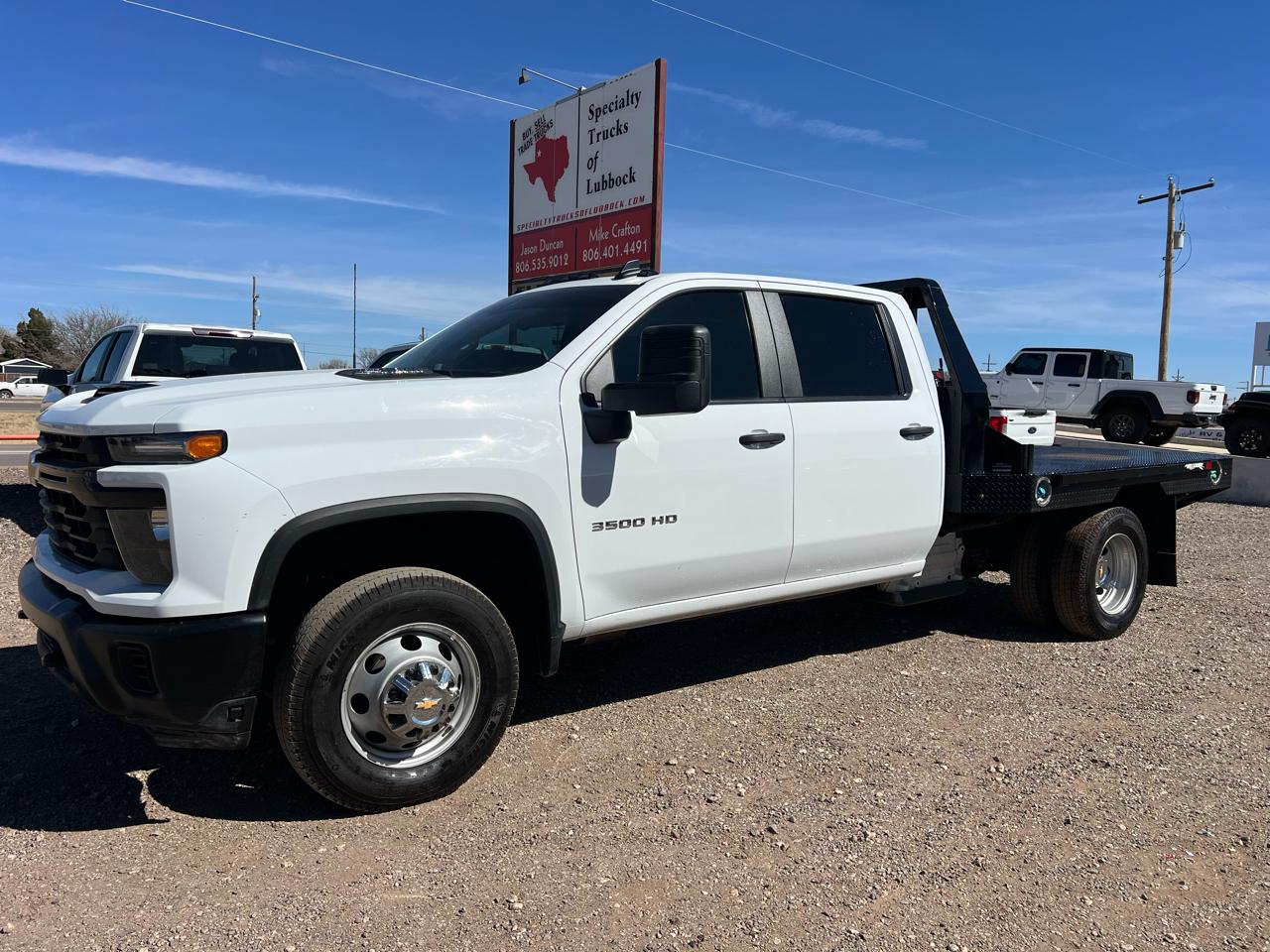 Chevrolet Silverado 3500HD Work Truck Crew Cab 4WD 2025