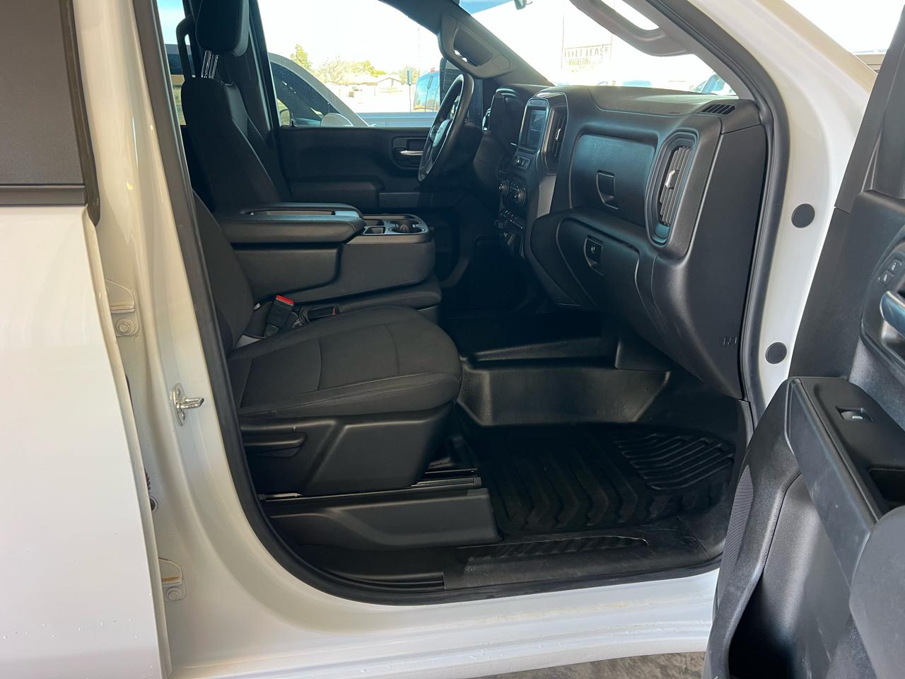 Chevrolet Silverado 3500HD Work Truck Crew Cab 4WD 2025