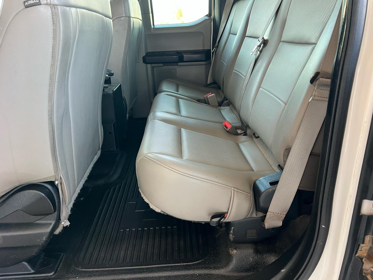 Ford F-250 SD XL SuperCab Long Bed 4WD 2019