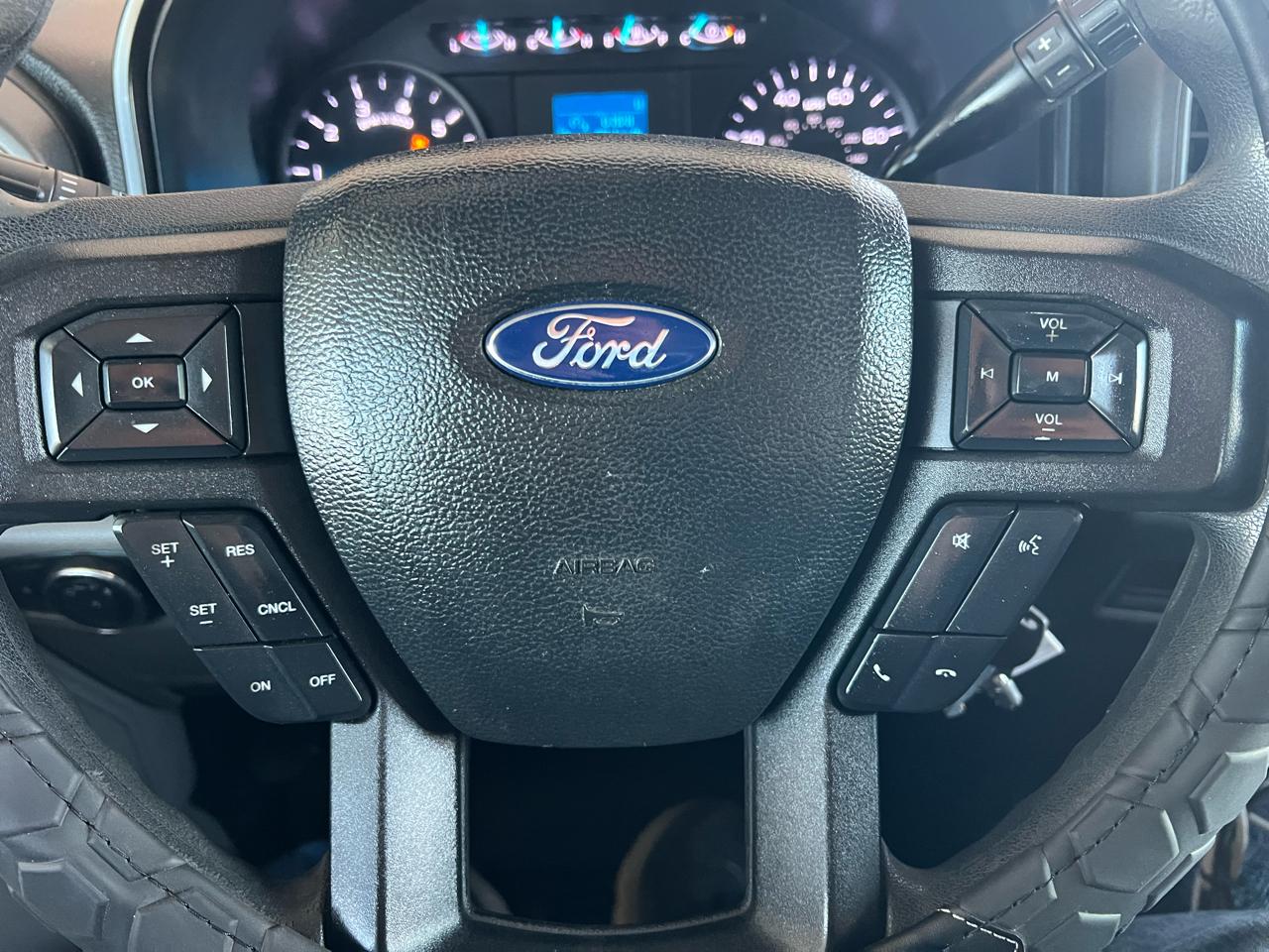 Ford F-250 SD XL SuperCab Long Bed 4WD 2019