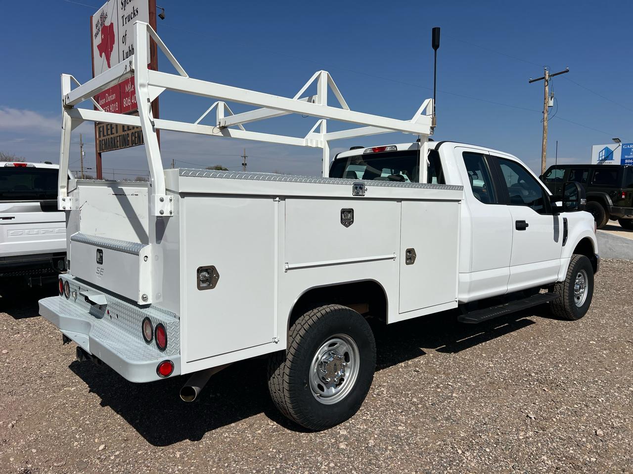 Ford F-350 SD XL SuperCab Long Bed 4WD 2022