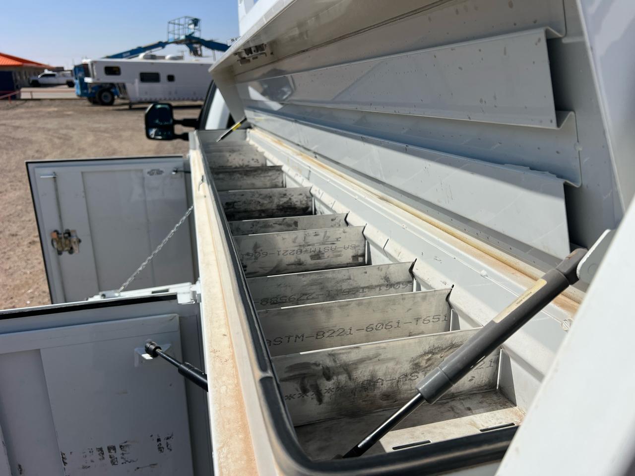 Ford F-350 SD XL SuperCab Long Bed 4WD 2022