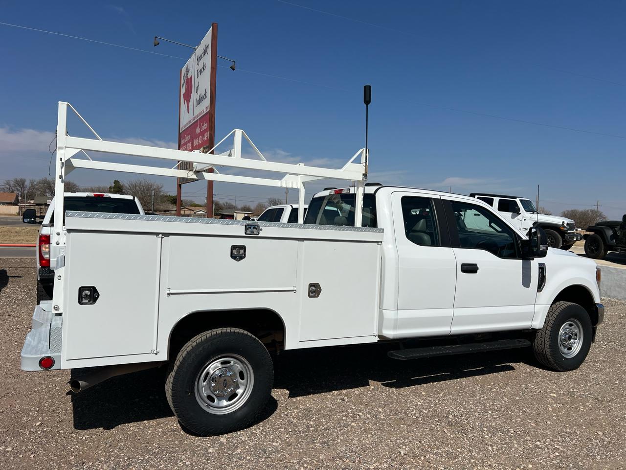 Ford F-350 SD XL SuperCab Long Bed 4WD 2022