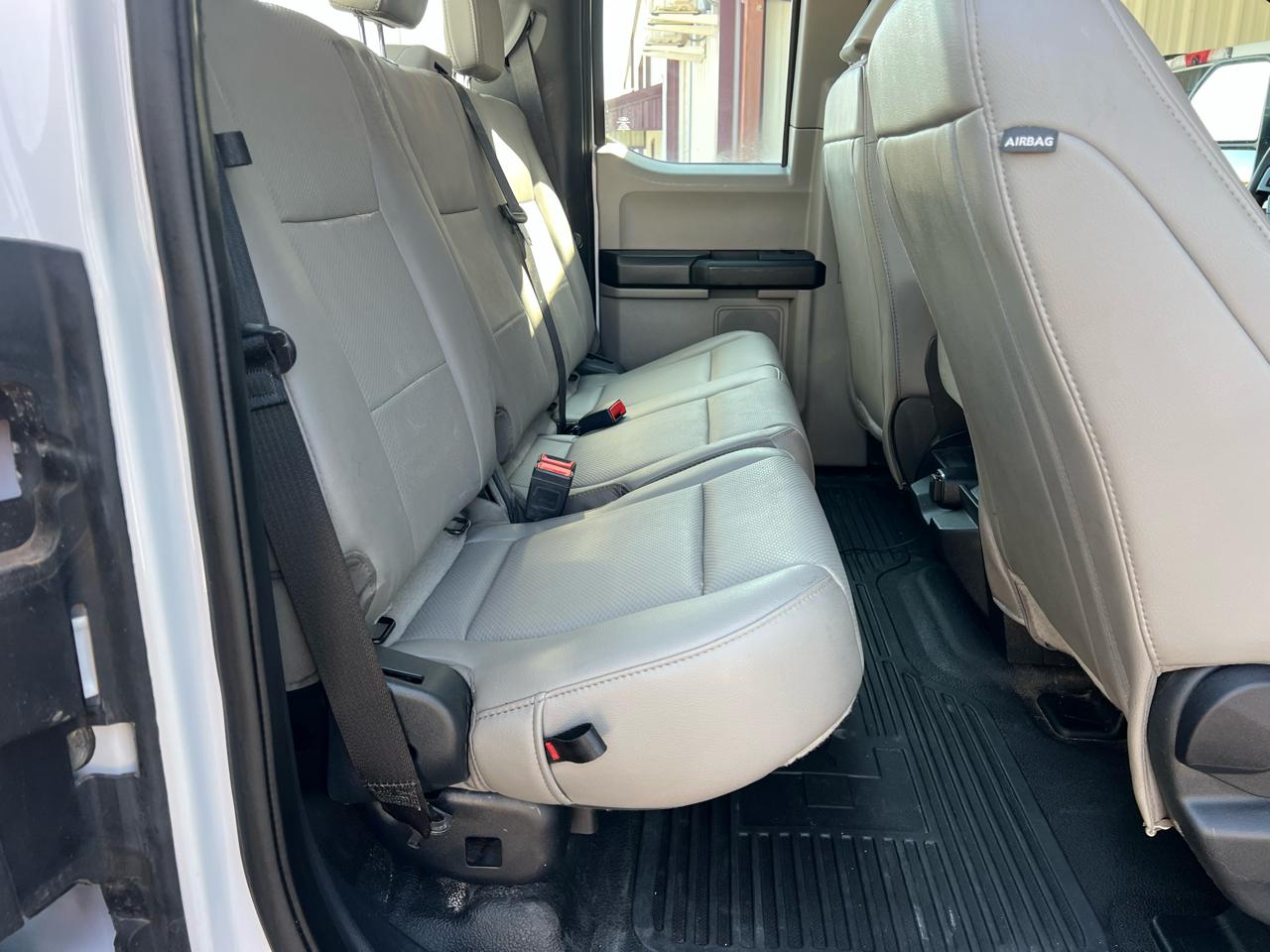 Ford F-350 SD XL SuperCab Long Bed 4WD 2022