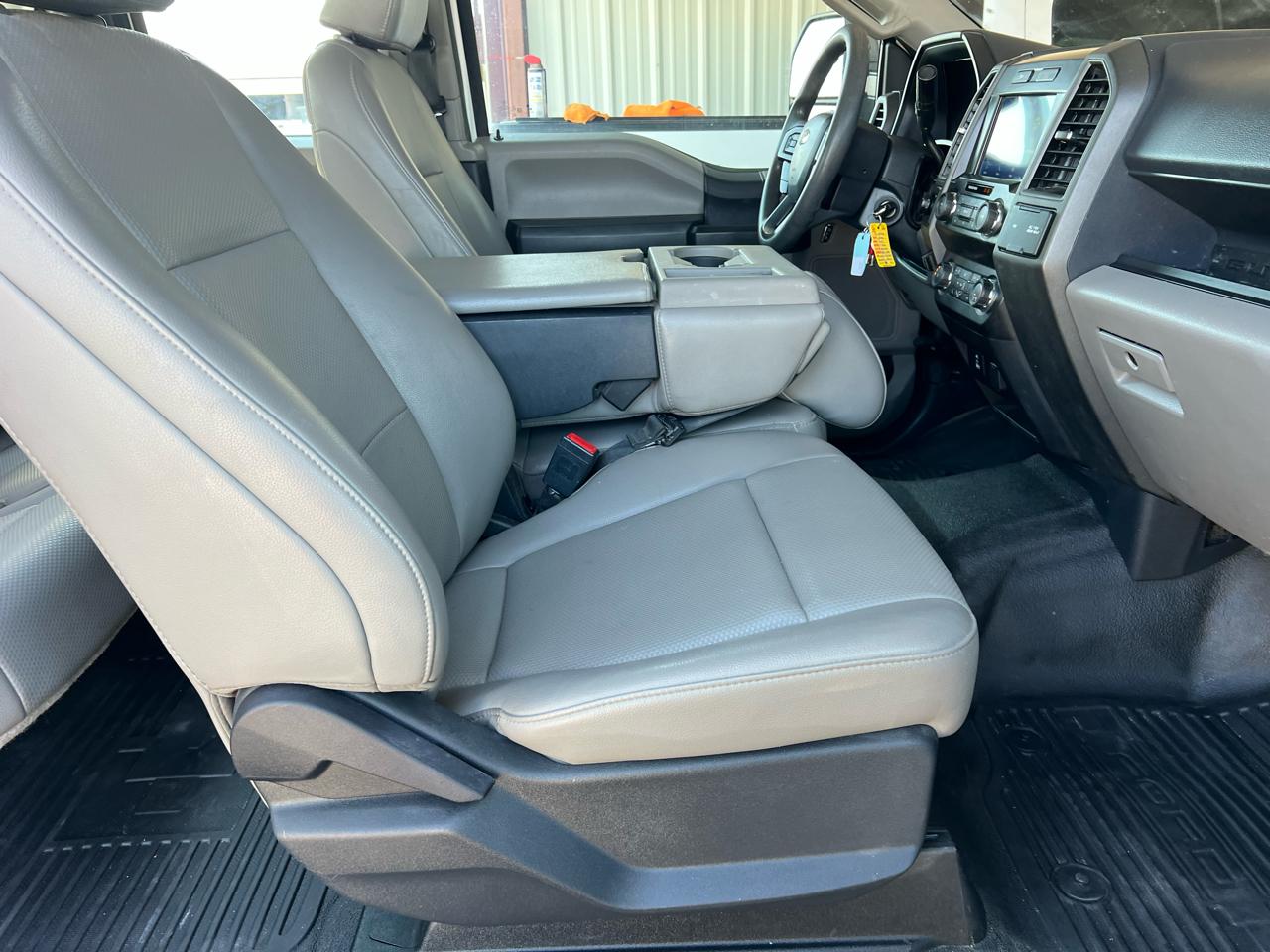 Ford F-350 SD XL SuperCab Long Bed 4WD 2022