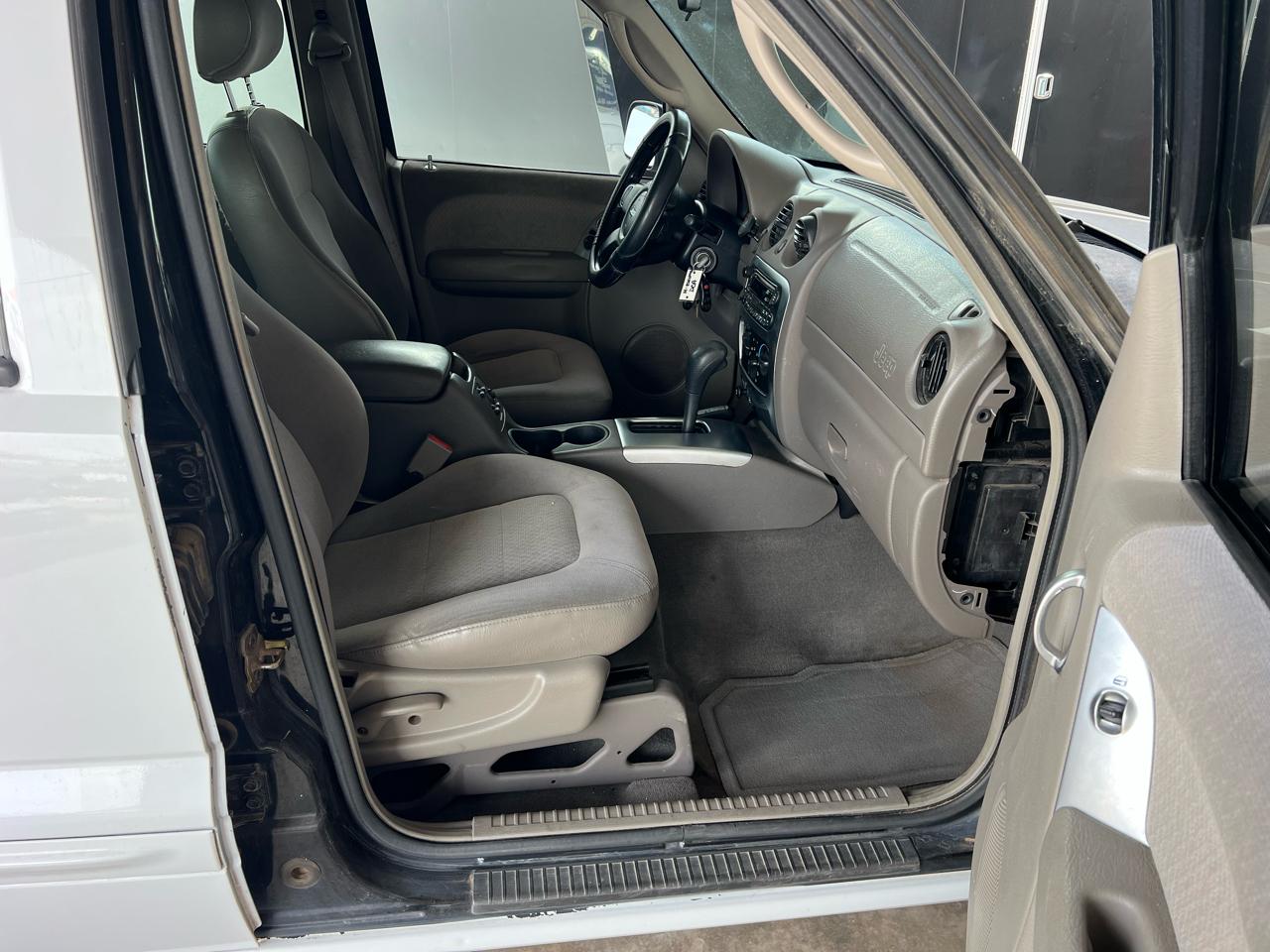 Jeep Liberty Limited 4WD 2002