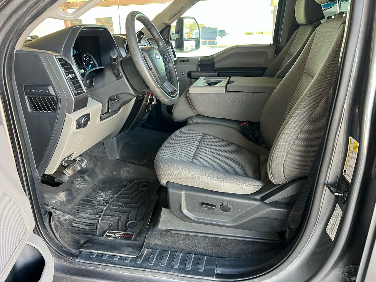 Ford F-250 SD XLT Crew Cab Long Bed 4WD 2022