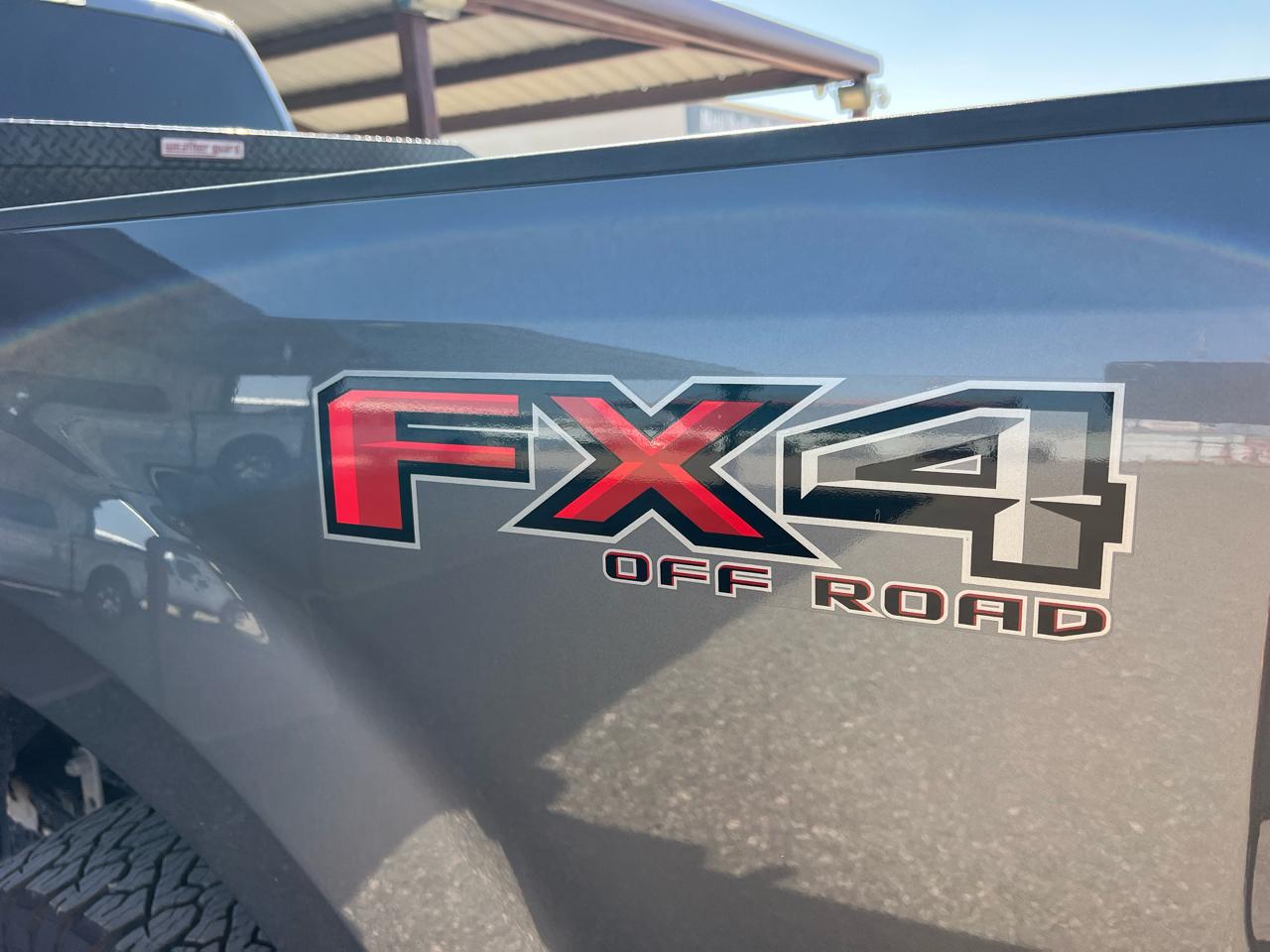 Ford F-250 SD XLT Crew Cab Long Bed 4WD 2022