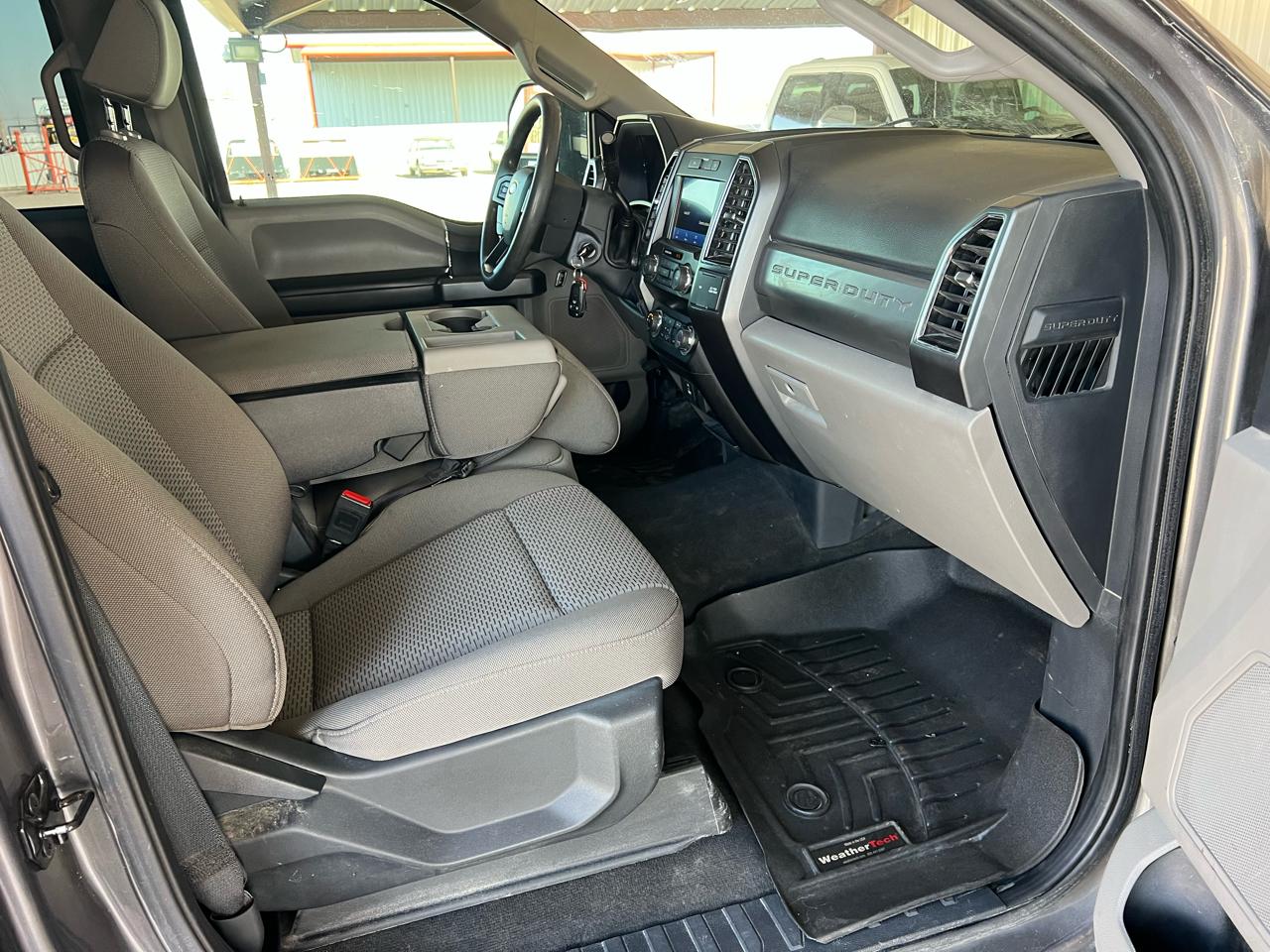 Ford F-250 SD XLT Crew Cab Long Bed 4WD 2022