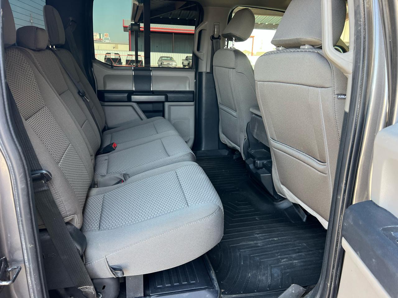 Ford F-250 SD XLT Crew Cab Long Bed 4WD 2022