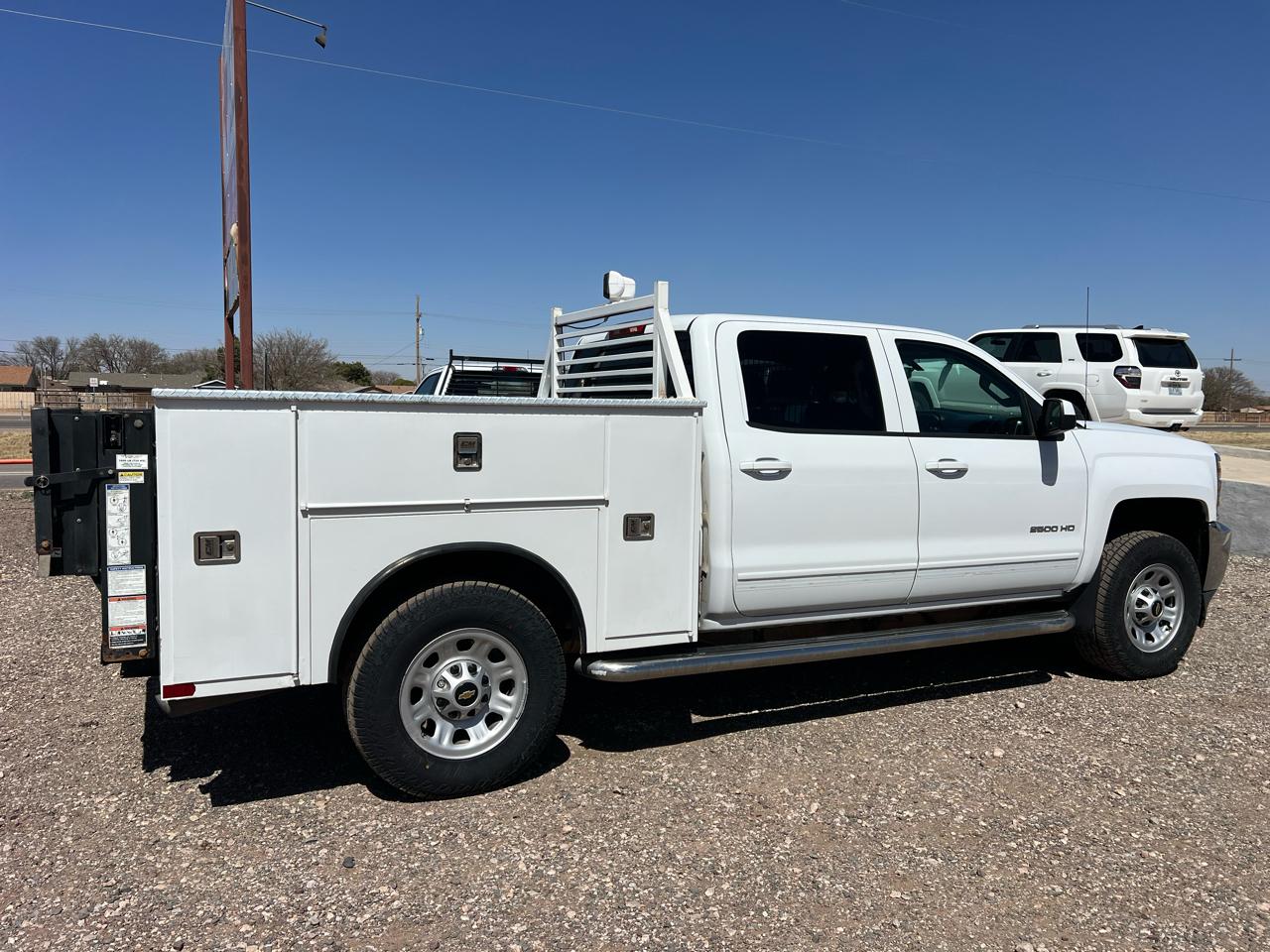 Chevrolet Silverado 2500HD LT Crew Cab 4WD 2018