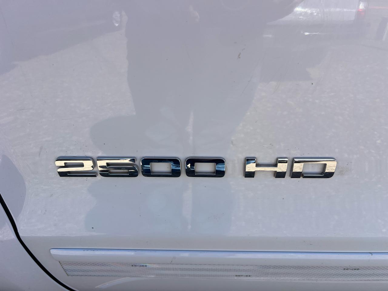 Chevrolet Silverado 2500HD LT Crew Cab 4WD 2018