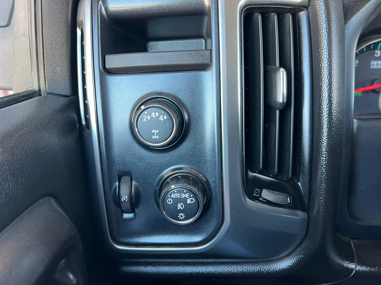 Chevrolet Silverado 2500HD LT Crew Cab 4WD 2018