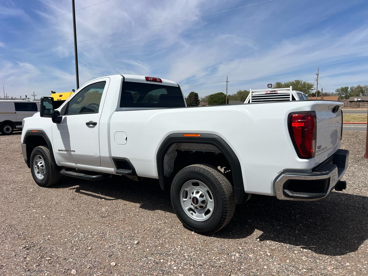 GMC Sierra 2500HD Pro Regular Cab 2WD 2023