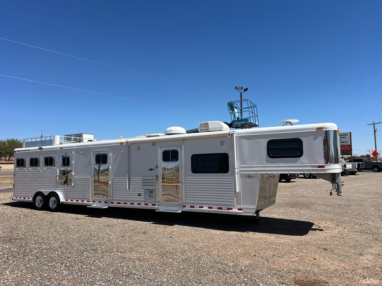 Elite Trailer Manufacturing Stock Trailer  2003