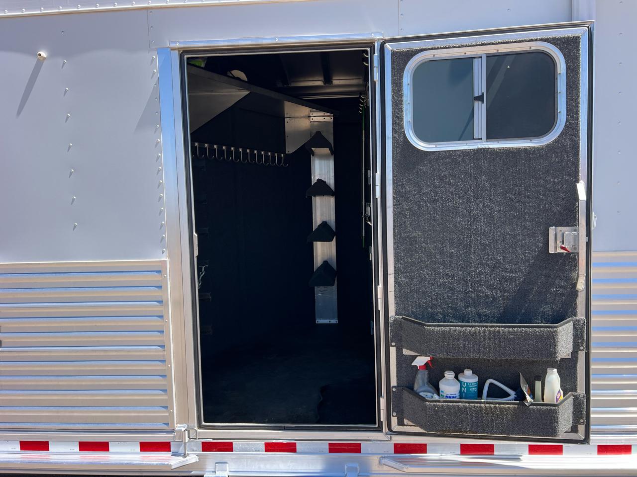 Elite Trailer Manufacturing Stock Trailer  2003