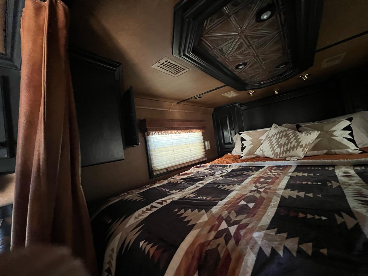 Elite Trailer Manufacturing Stock Trailer  2003