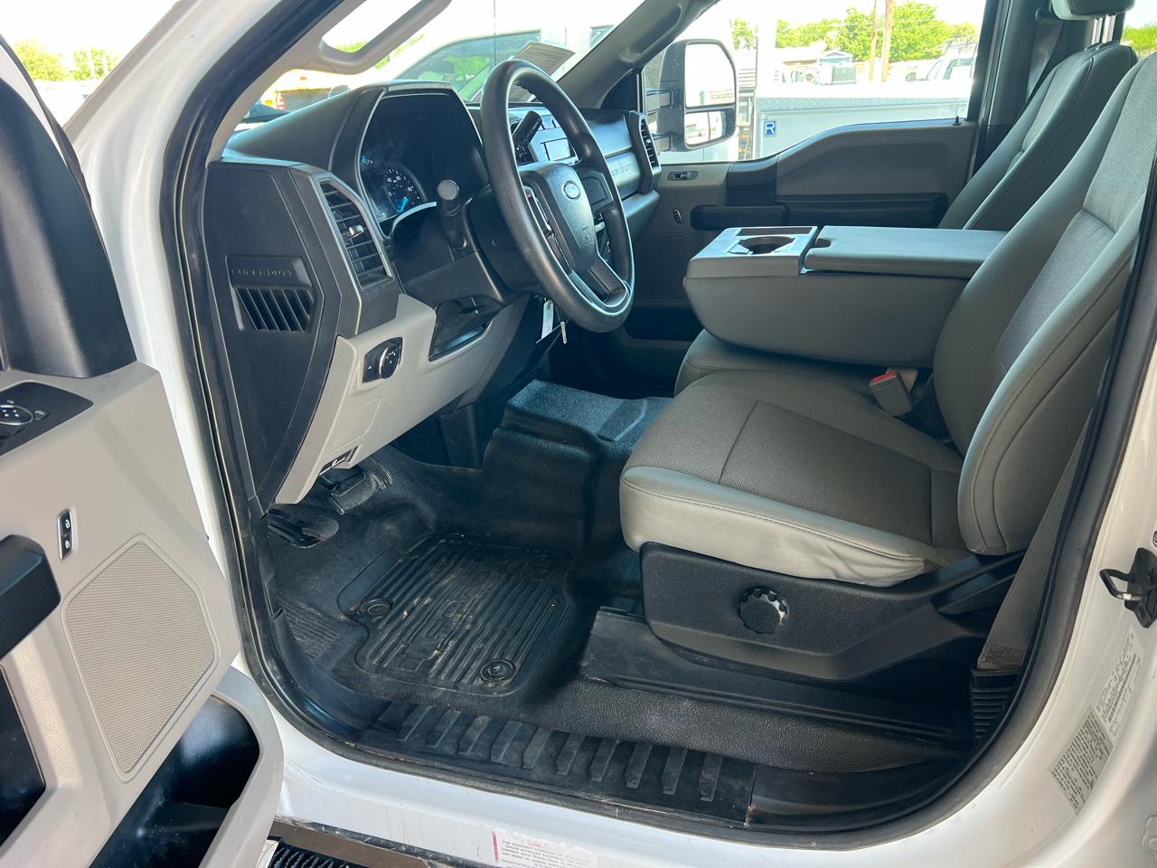 Ford F-250 SD XL Crew Cab Long Bed 4WD 2019