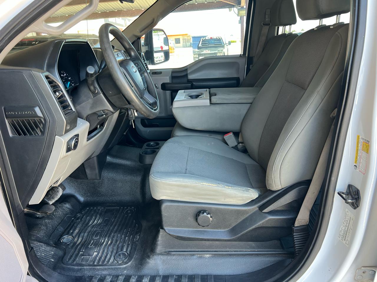 Ford F-250 SD XL Crew Cab Long Bed 4WD 2019
