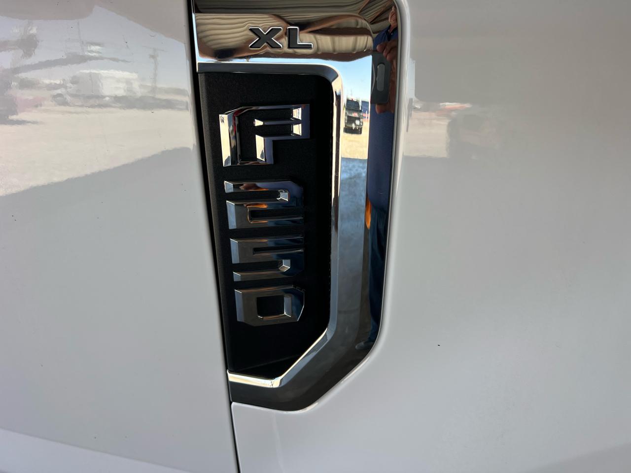 Ford F-250 SD XL Crew Cab Long Bed 4WD 2019