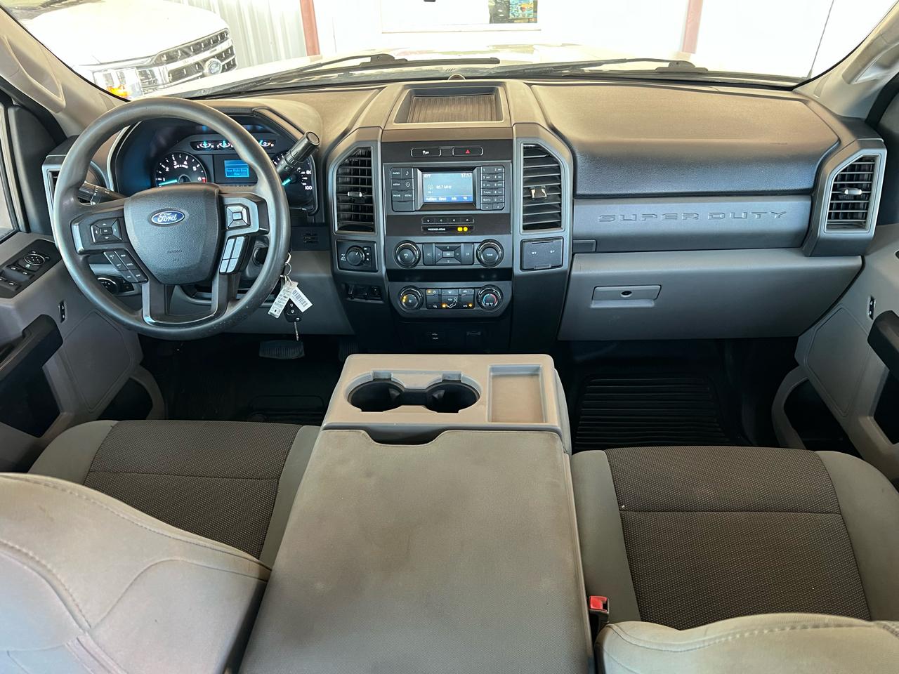 Ford F-250 SD XL Crew Cab Long Bed 4WD 2019