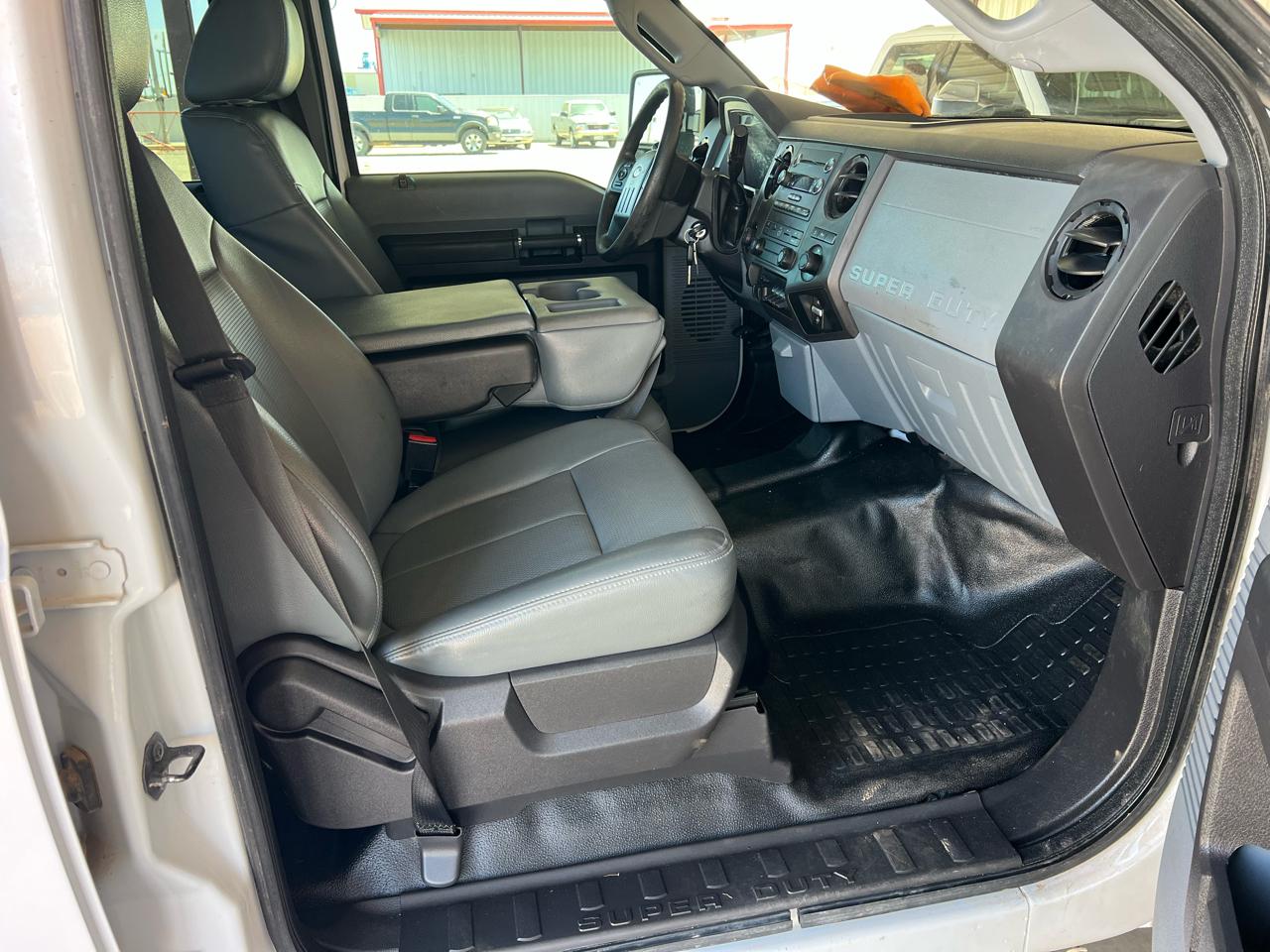 Ford F-250 SD XL Crew Cab Long Bed 4WD 2015