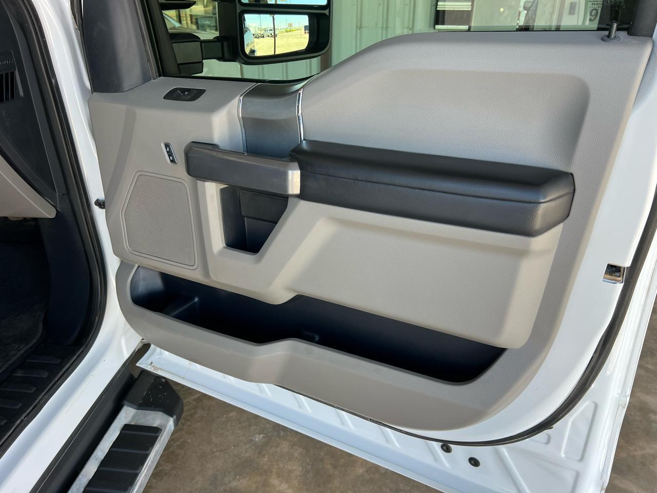 Ford F-350 SD XLT Crew Cab Long Bed 4WD 2022