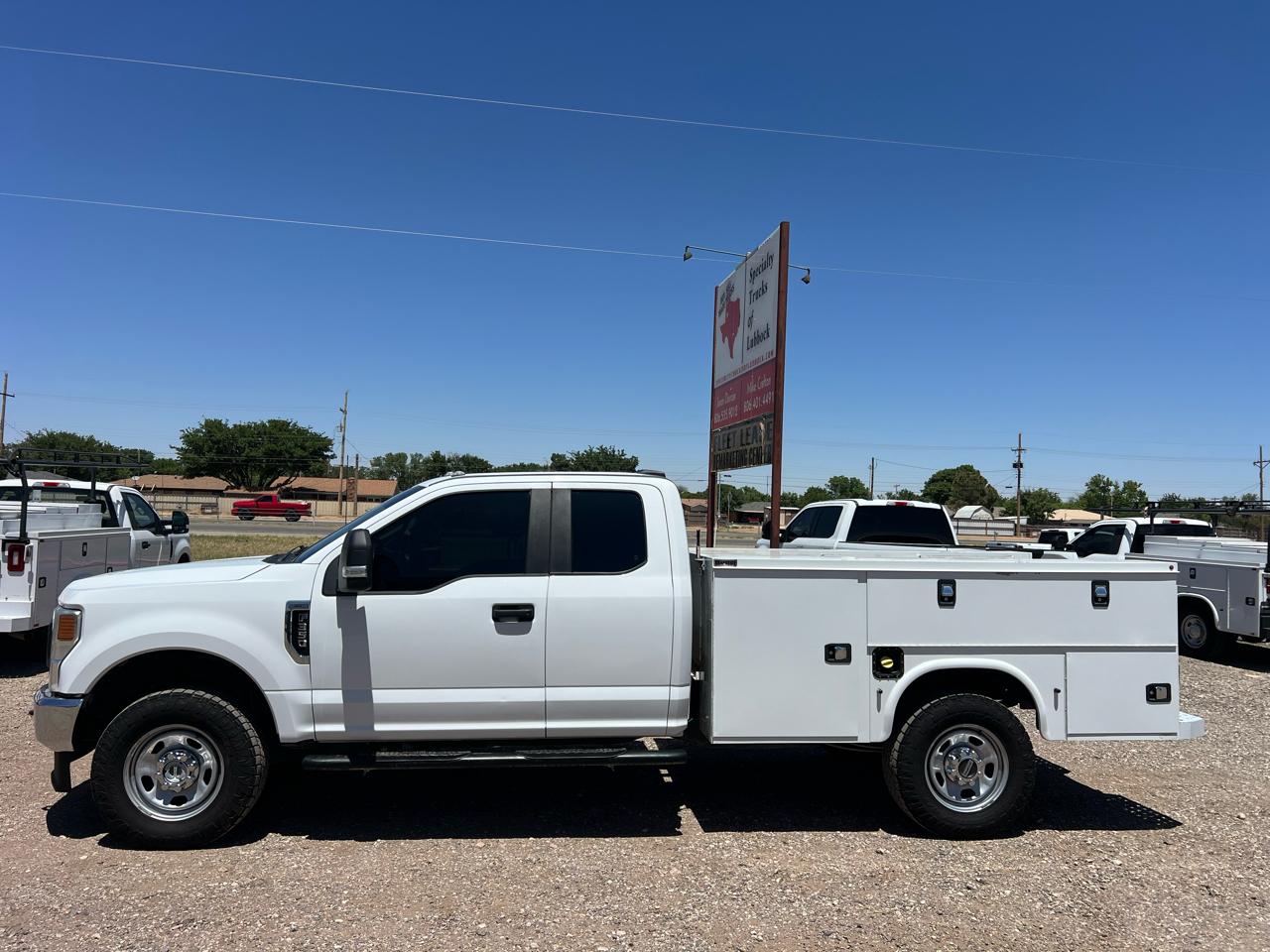 Ford F-350 SD XL SuperCab Long Bed 4WD 2022