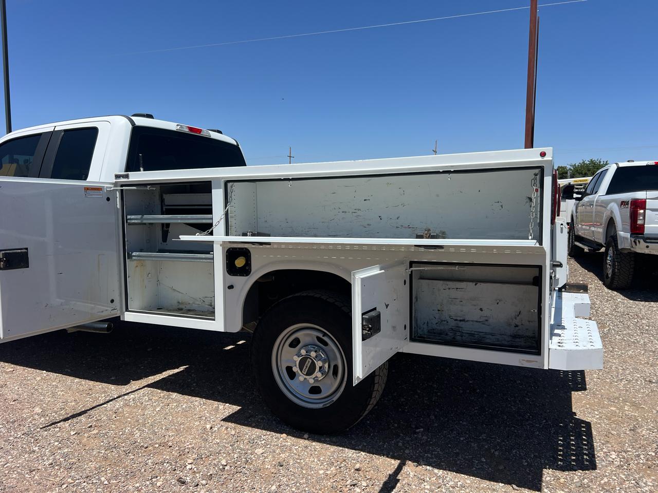 Ford F-350 SD XL SuperCab Long Bed 4WD 2022