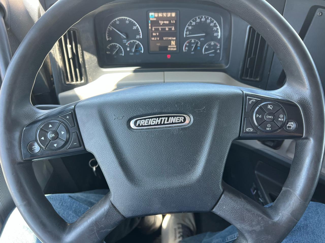 Freightliner Cascadia  2020