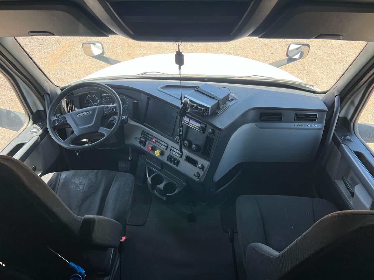 Freightliner Cascadia  2020