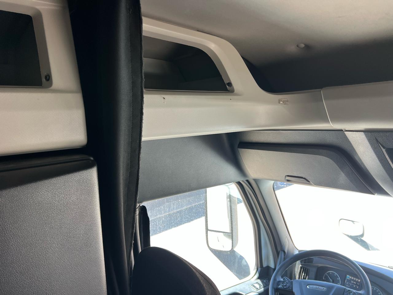 Freightliner Cascadia  2020