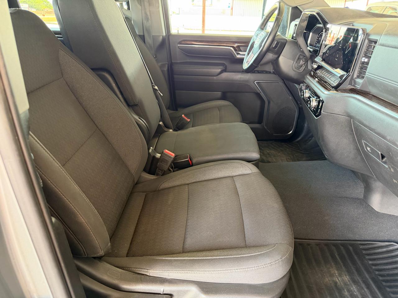 GMC Sierra 3500HD SLE Crew Cab 4WD 2024