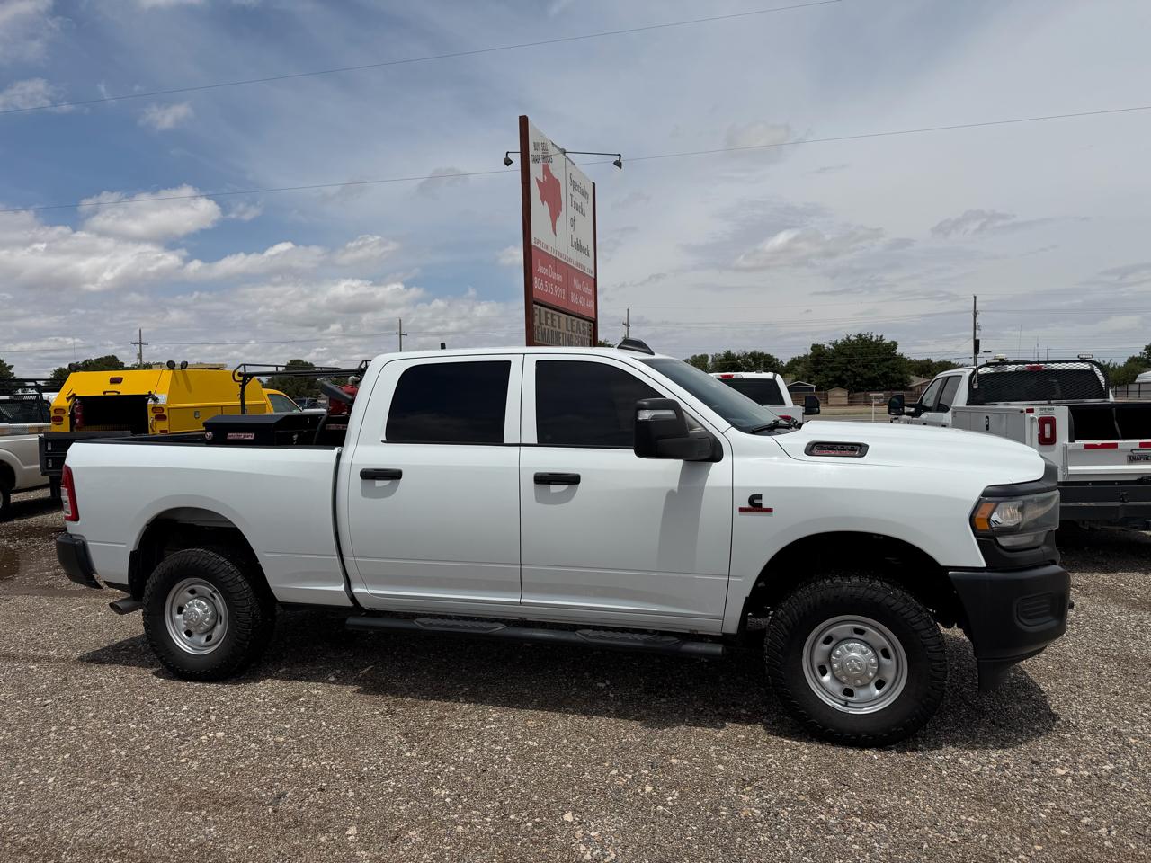RAM 2500 Tradesman Crew Cab SWB 4WD 2023