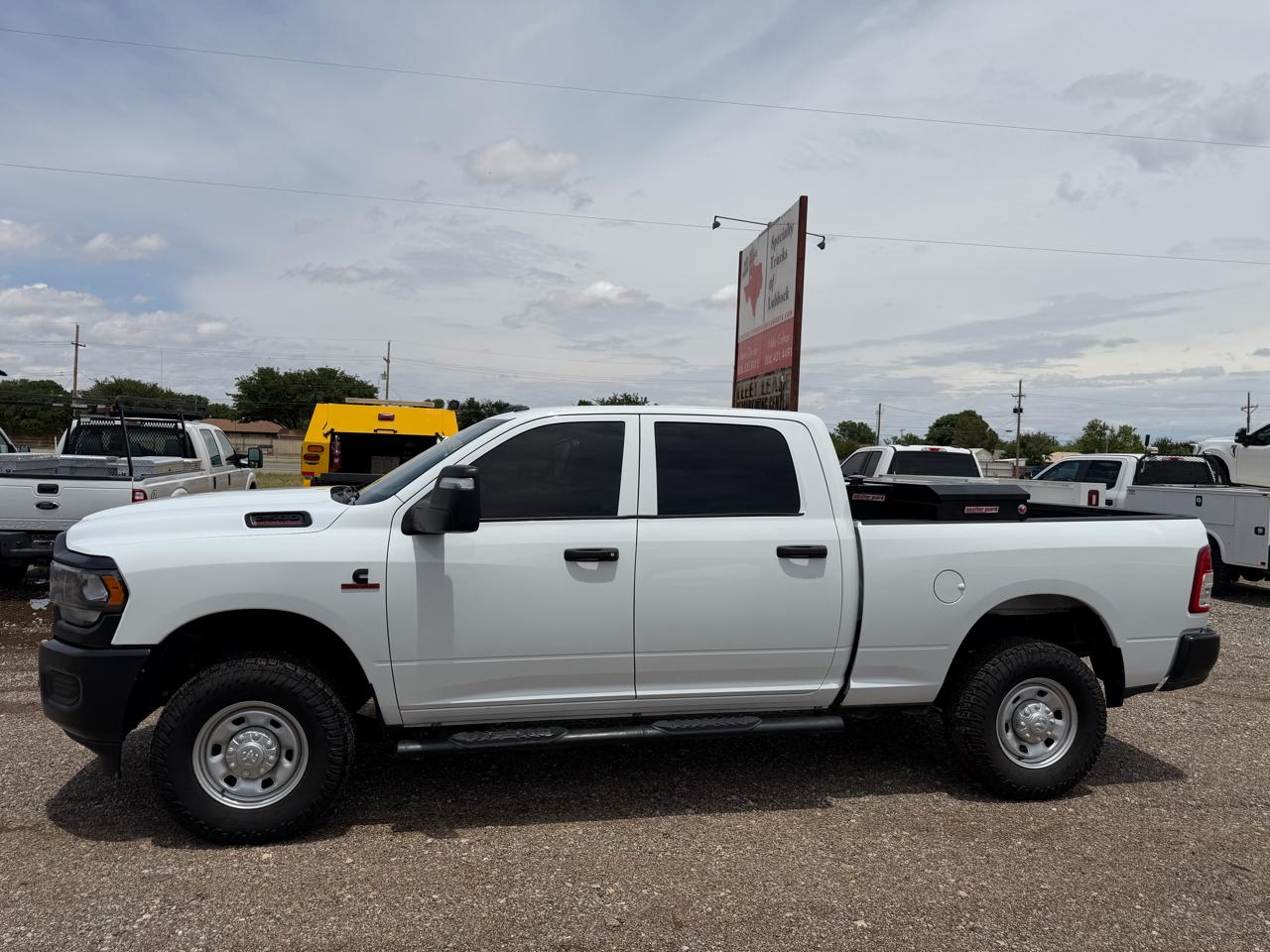 RAM 2500 Tradesman Crew Cab SWB 4WD 2023