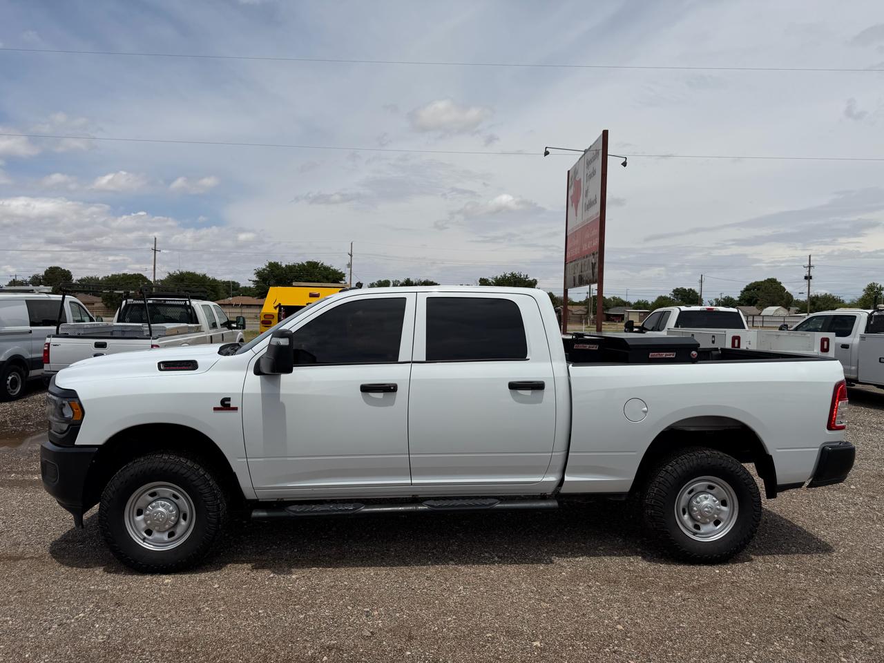 RAM 2500 Tradesman Crew Cab SWB 4WD 2023