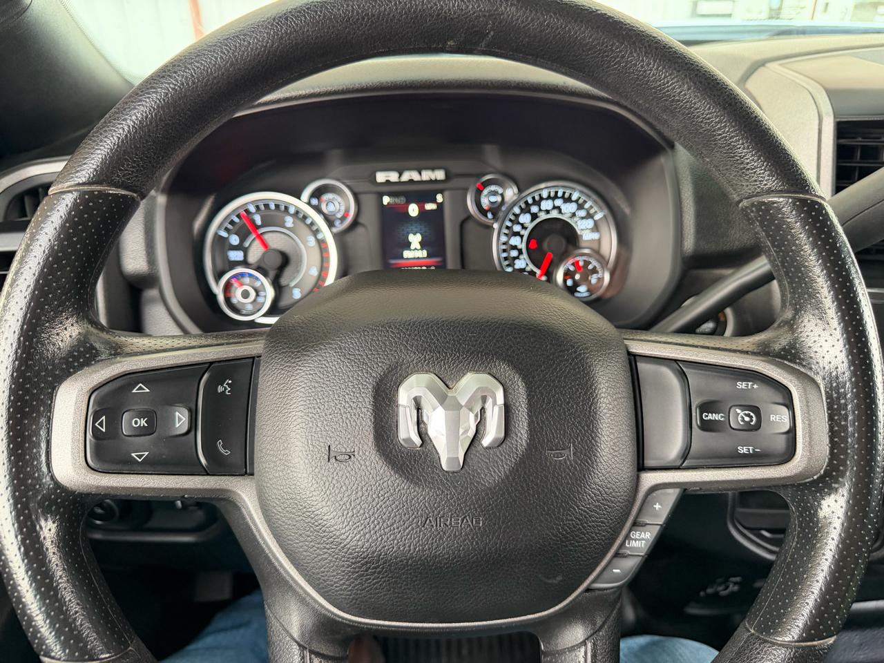 RAM 2500 Tradesman Crew Cab SWB 4WD 2023