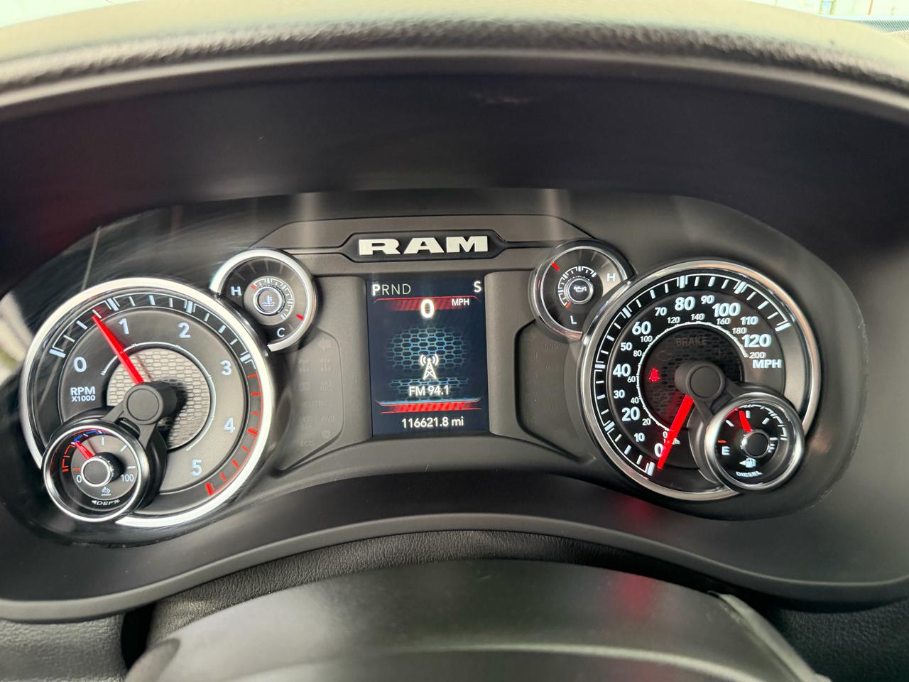 RAM 2500 Tradesman Crew Cab SWB 4WD 2023